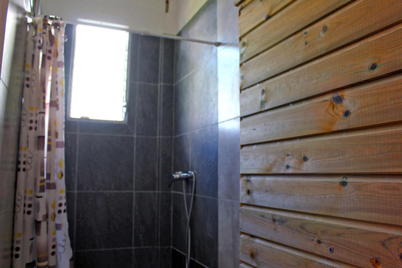 E.Gwada Hostel Le Gosier  Dış mekan fotoğraf